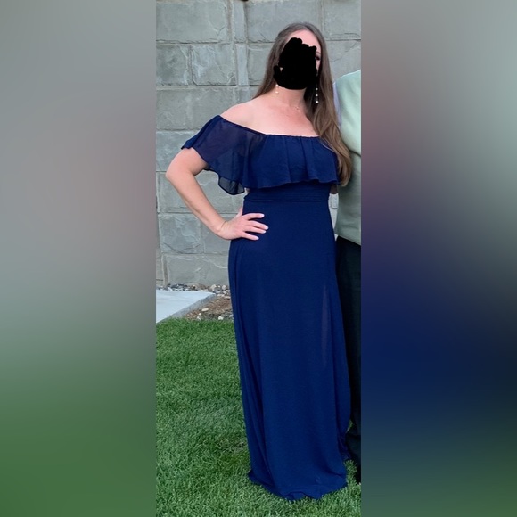 Romantic, flowing chiffon dress in Navy Blue! Size 8 - Picture 5 of 5